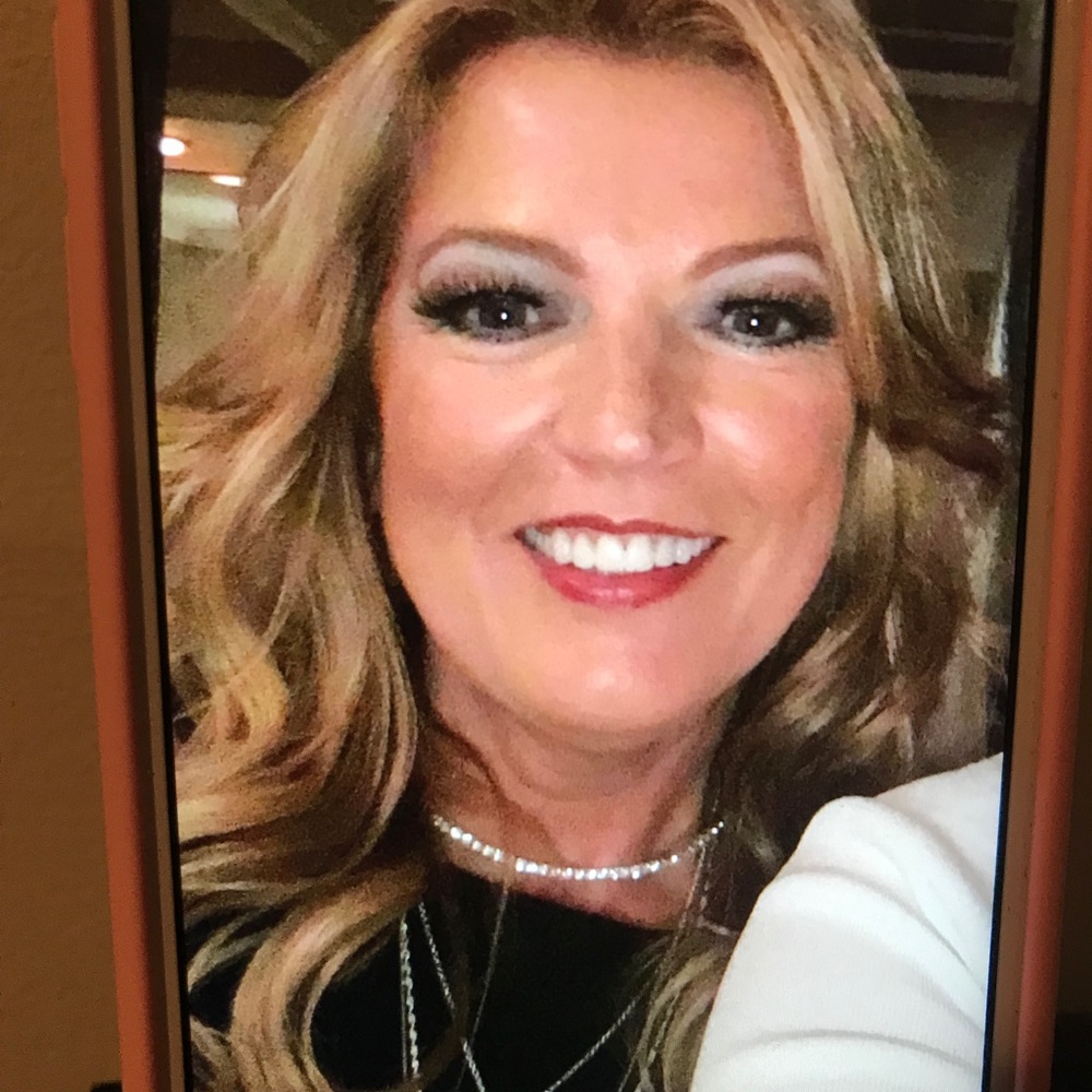 Meet your Posher, Deidre